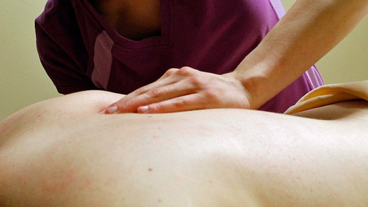 Roxas City  (PH) erotic massage 